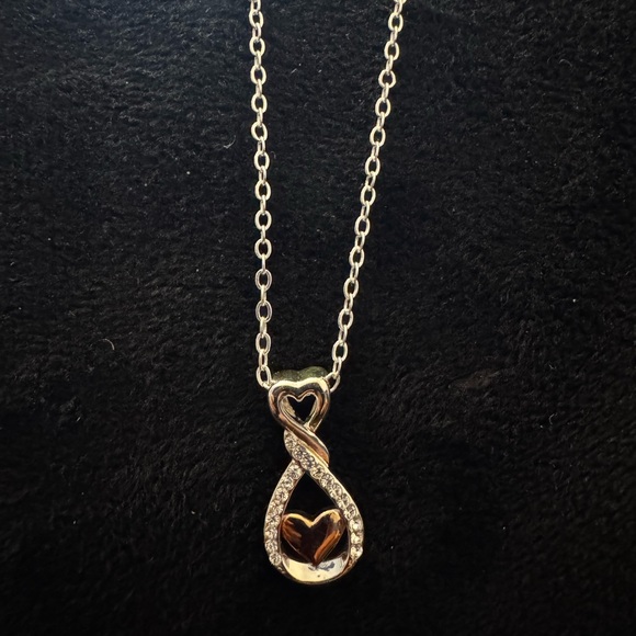Silver Necklace - Picture 1 of 2
